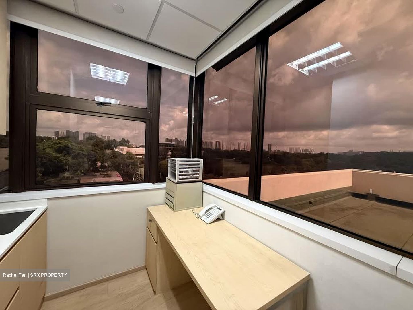 Gleneagles Hospital (D10), Retail #577743541